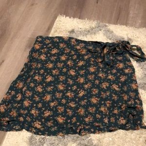 American Eagle Wrap skirt